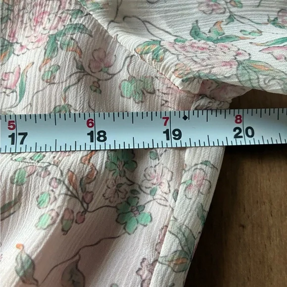 Thursday Island Floral Midi Dress in Soft Pink - Picture 5 of 8